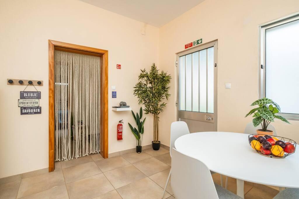 Super Seixal - T2 Apartment *